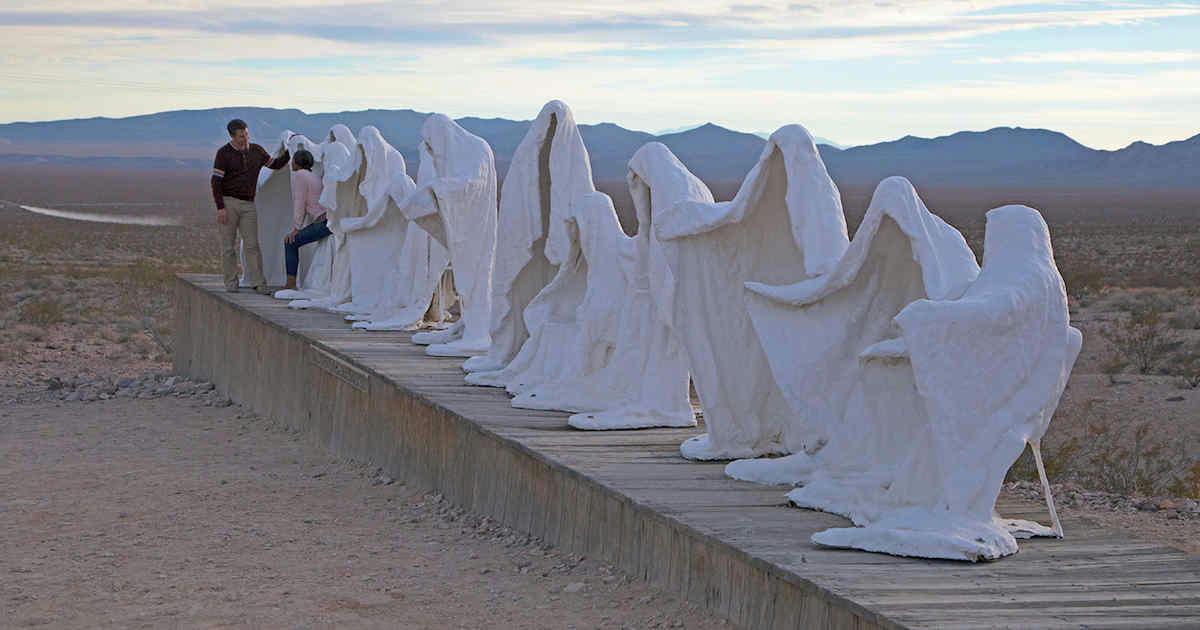 Road trip Nevada | Wonders of a Free-Range Art Highway