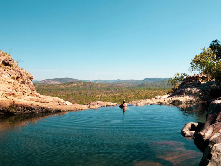 Gunlom Falls Kakadu National Park: Swimming, Access & What to Expect