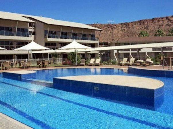 You can’t go wrong with Crowne Plaza Alice Springs Lasseters