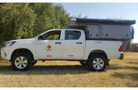 Toyota Hilux Camper 4WD Equipped - HilCam